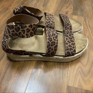 Espadrilles cheetah time and tru brand sandals